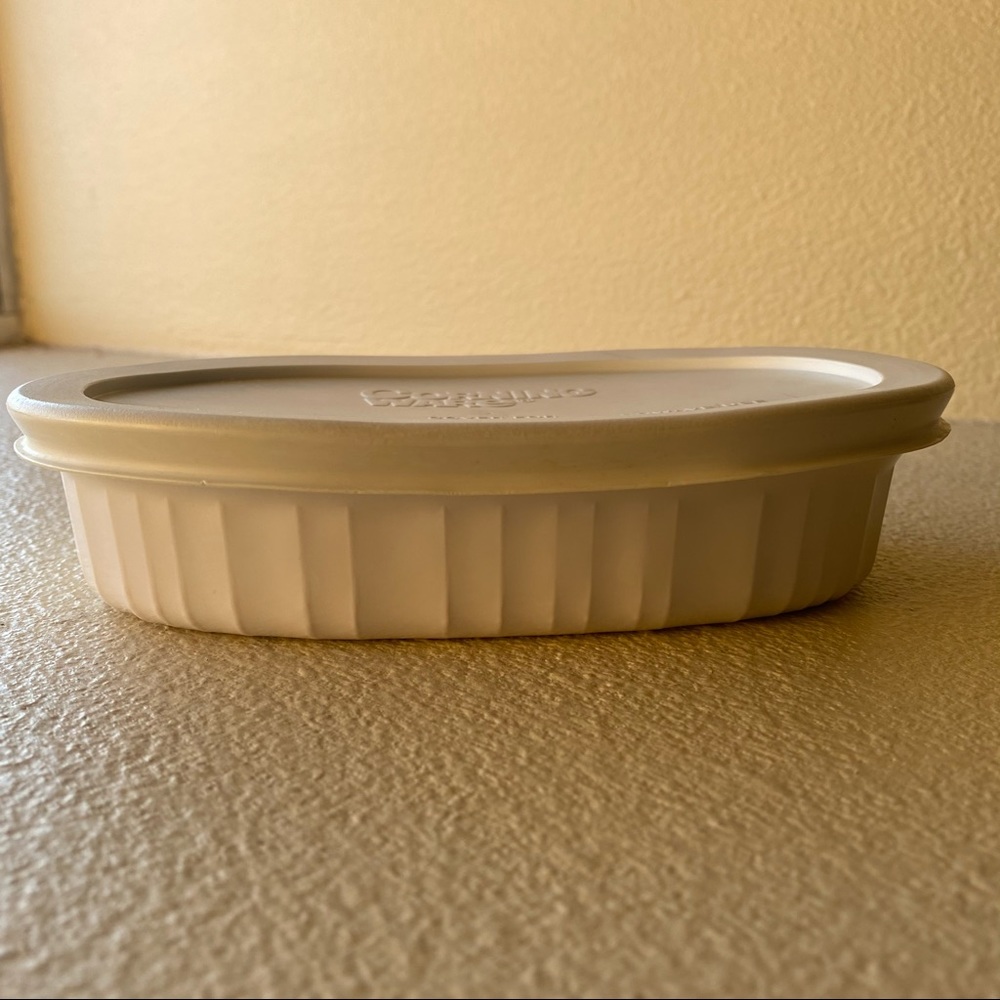 Corningware French white casserole dish F-15-B